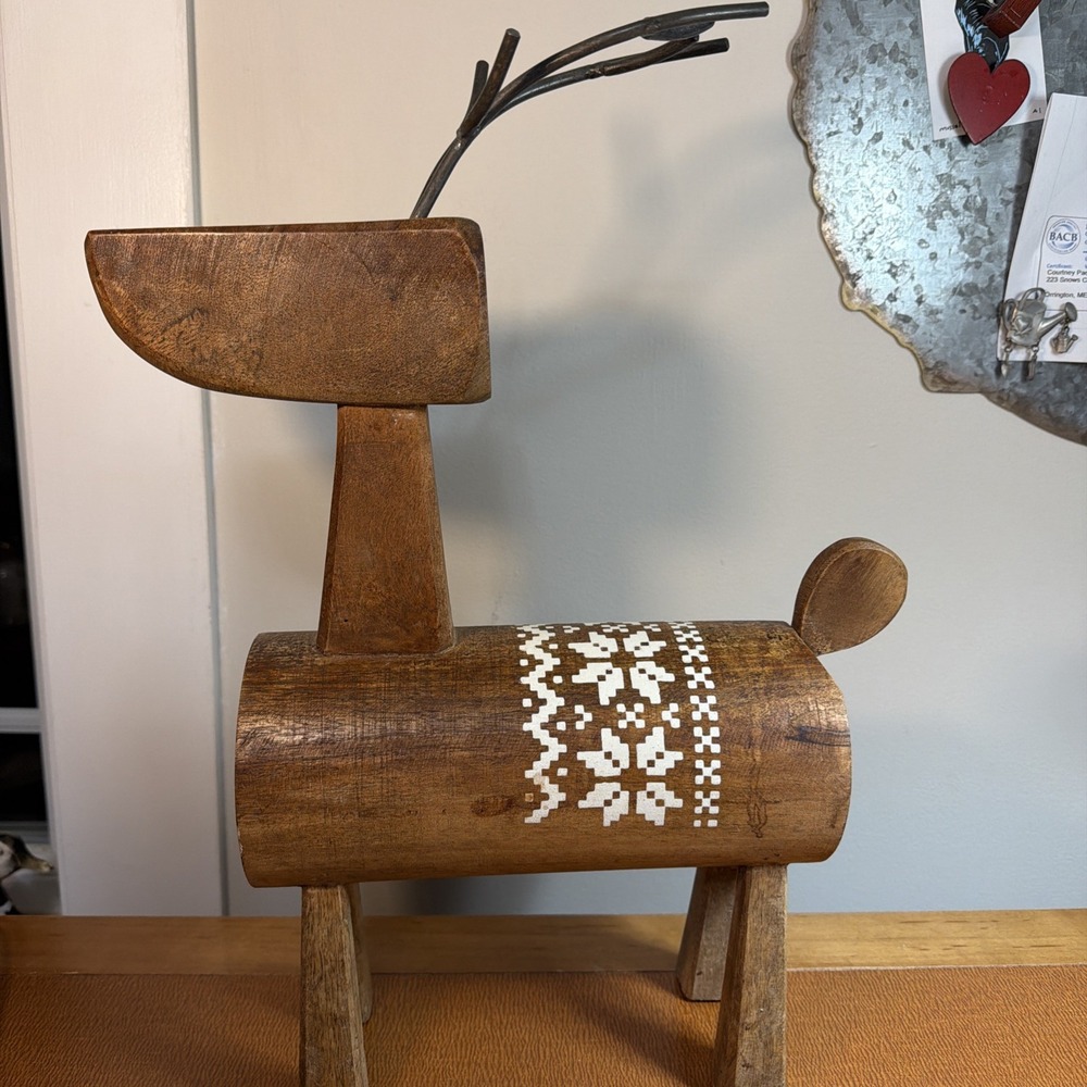 Farmhouse Wooden Christmas Solid Heavy Reindeer Rustic Decor 17"🎄